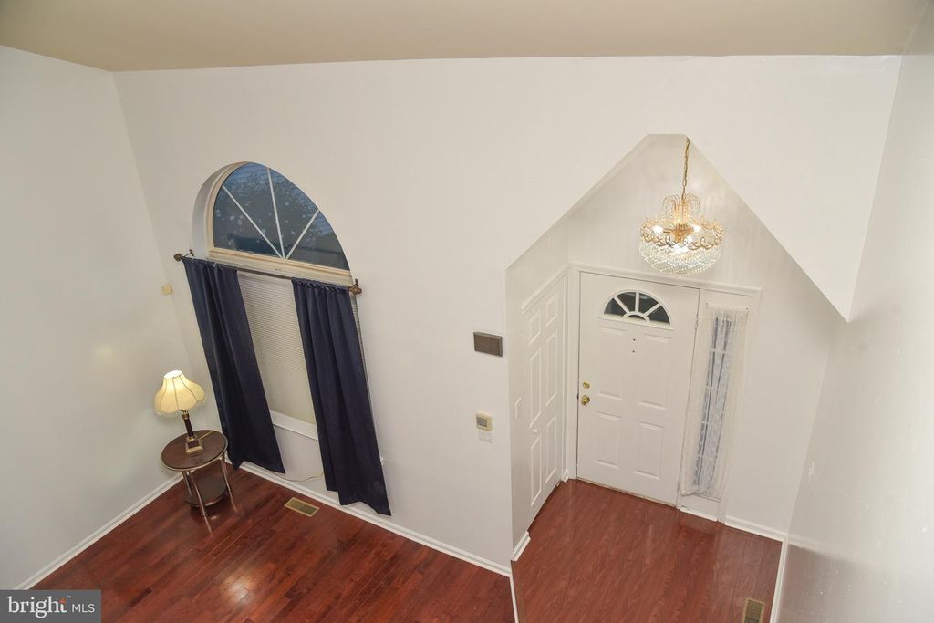 303 LAURA LN, PHILADELPHIA, PA 19116 — photo 4
