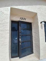 1231 SW 136th Pl A, Miami, FL 33184