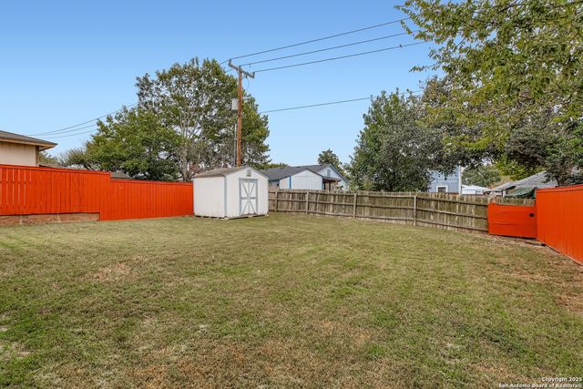 10439 Canyon, San Antonio, TX 78245