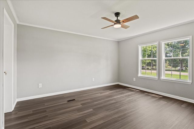 234 Howell Hill Rd, Fayetteville, TN 37334