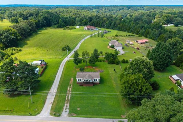 234 Howell Hill Rd, Fayetteville, TN 37334