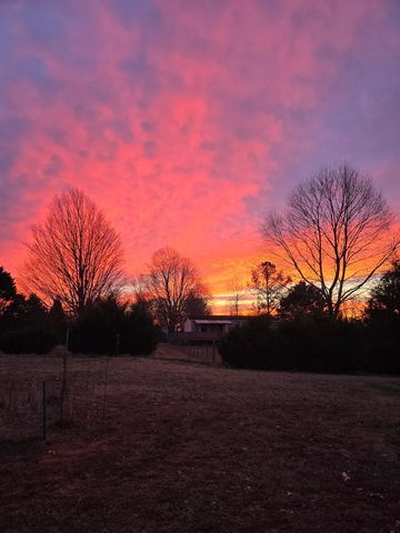 234 Howell Hill Rd, Fayetteville, TN 37334