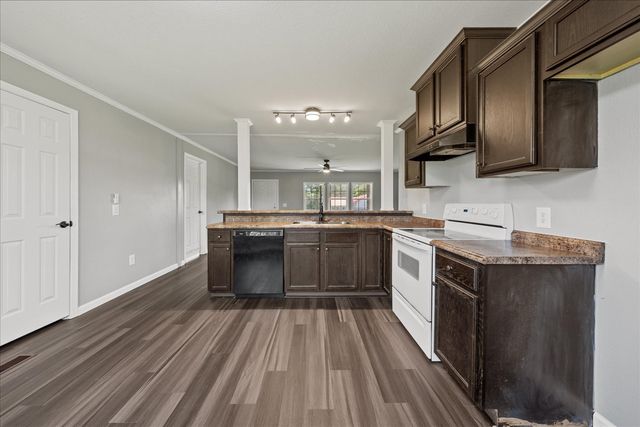 234 Howell Hill Rd, Fayetteville, TN 37334