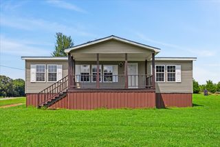 234 Howell Hill Rd, Fayetteville, TN 37334