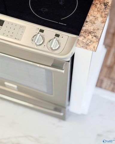 2806 Bristol Drive, Decatur, AL 35603