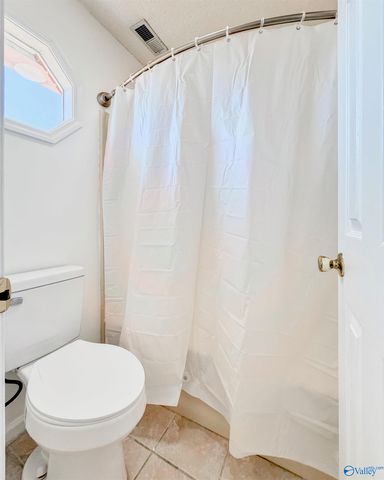 2806 Bristol Drive, Decatur, AL 35603