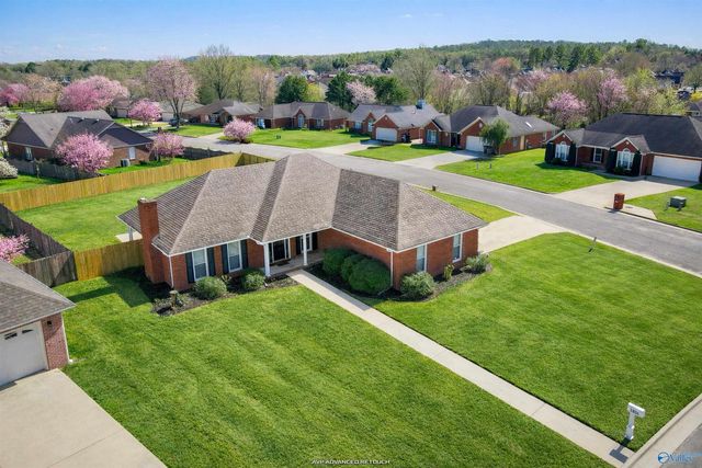 2806 Bristol Drive, Decatur, AL 35603