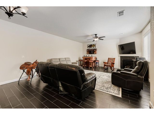 1507 Jackson Ct, Longmont, CO 80501
