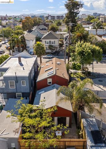 3710 West St, Oakland, CA 94608