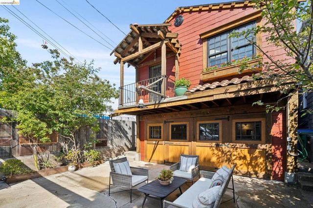 3710 West St, Oakland, CA 94608
