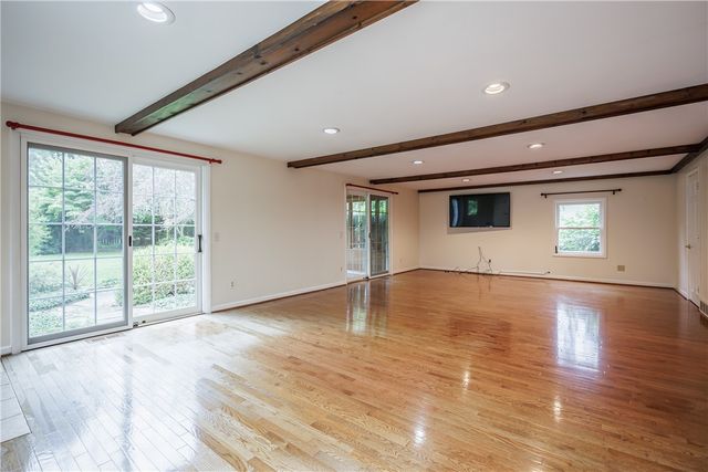 9 Musket Lane, Pittsford, NY 14534