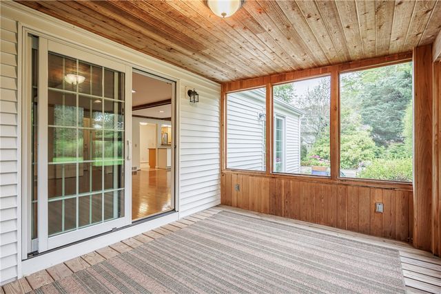 9 Musket Lane, Pittsford, NY 14534