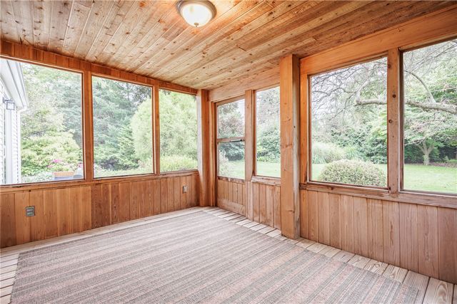 9 Musket Lane, Pittsford, NY 14534