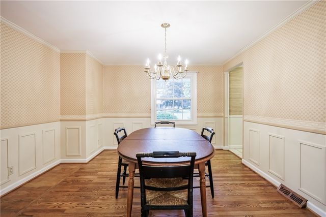 9 Musket Lane, Pittsford, NY 14534