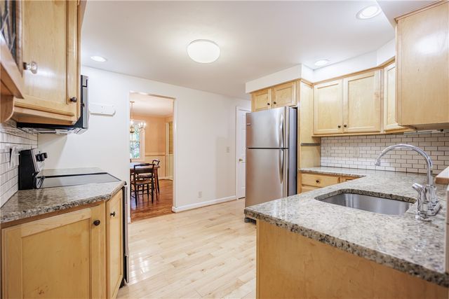 9 Musket Lane, Pittsford, NY 14534