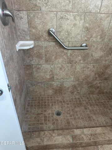 5119 GARRY OWEN Road, El Paso, TX 79903