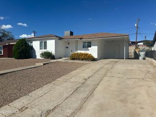 5119 GARRY OWEN Road, El Paso, TX 79903