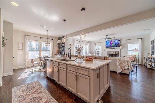 2109 Sycamore Lane, Loganville, GA 30052