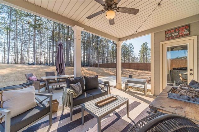 2109 Sycamore Lane, Loganville, GA 30052