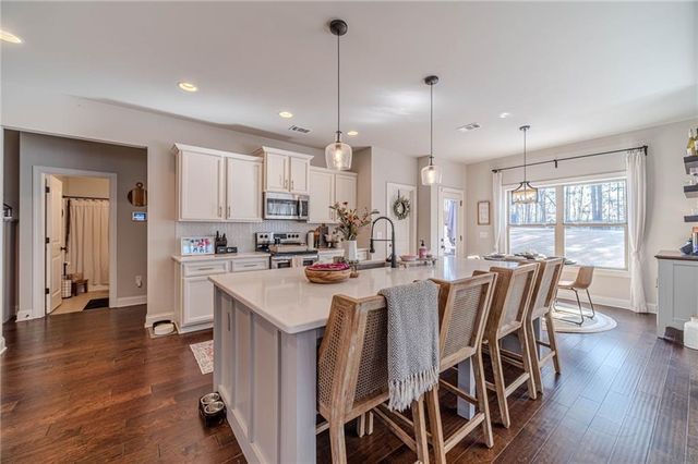 2109 Sycamore Lane, Loganville, GA 30052