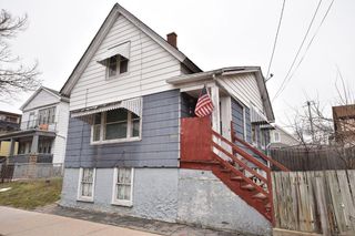 1970 S 15th STREET, Milwaukee, WI 53204