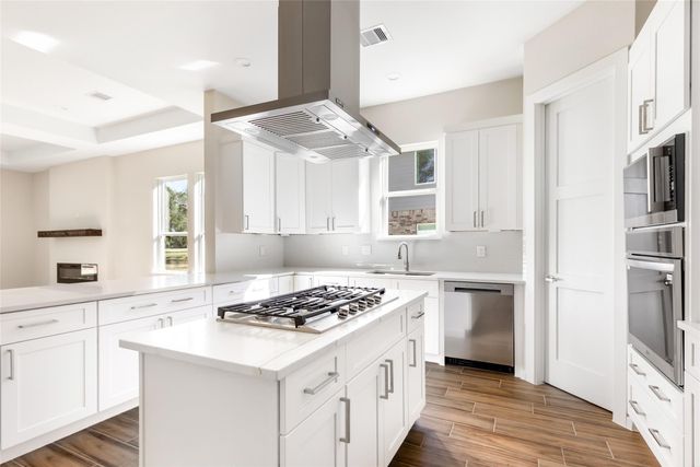 1118 Neros Palace, New Caney, TX 77357