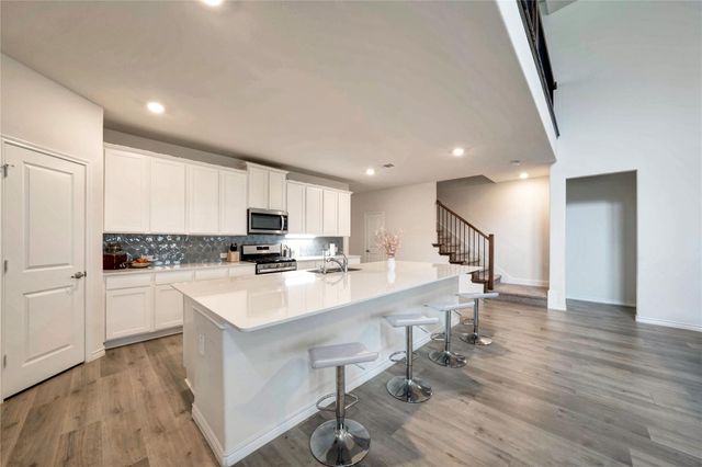 10332 Fall Brook Drive, Aubrey, TX 76227