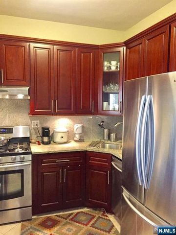 2000 Linwood Avenue 23N, Fort Lee, NJ 07024