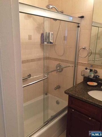 2000 Linwood Avenue 23N, Fort Lee, NJ 07024