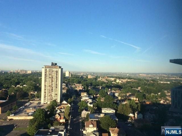 2000 Linwood Avenue 23N, Fort Lee, NJ 07024