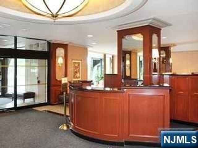 2000 Linwood Avenue 23N, Fort Lee, NJ 07024