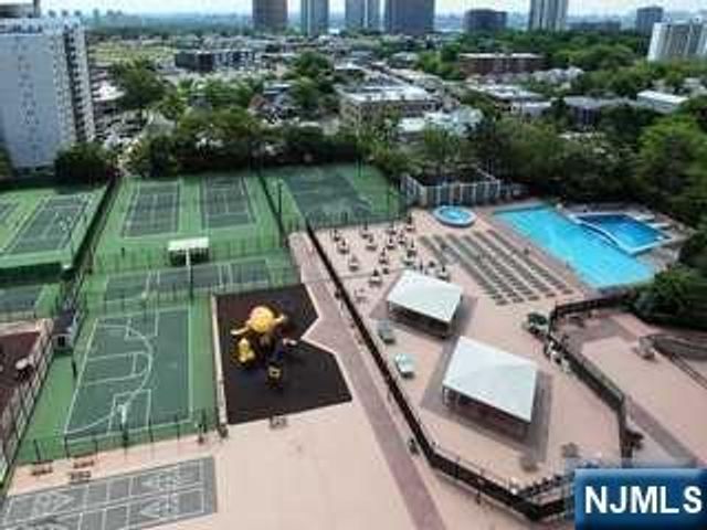 2000 Linwood Avenue 23N, Fort Lee, NJ 07024