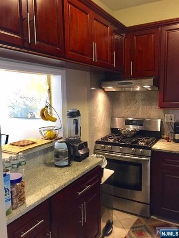 2000 Linwood Avenue 23N, Fort Lee, NJ 07024