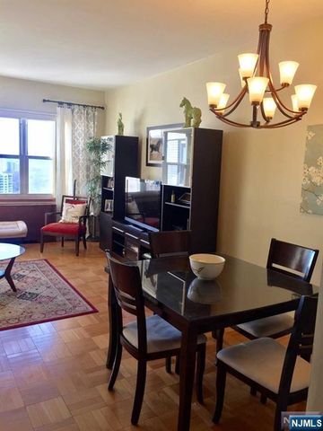2000 Linwood Avenue 23N, Fort Lee, NJ 07024