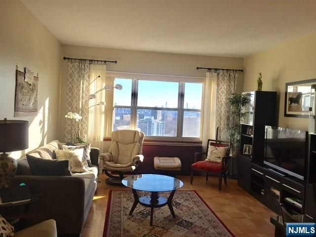 2000 Linwood Avenue 23N, Fort Lee, NJ 07024