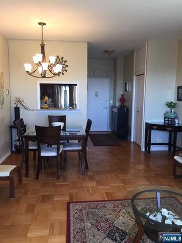 2000 Linwood Avenue 23N, Fort Lee, NJ 07024