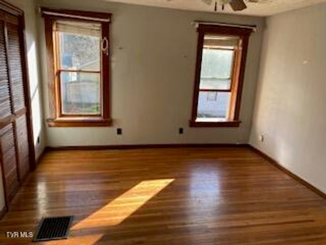 327 South Johnson Drive, Pennington Gap, VA 24277