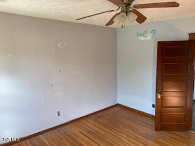 327 South Johnson Drive, Pennington Gap, VA 24277