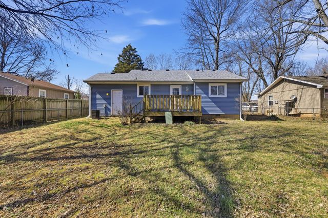 1104 S Bruce Avenue, Springfield, MO 65804