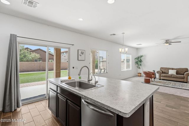 11057 W Cardium Lane, Marana, AZ 85658