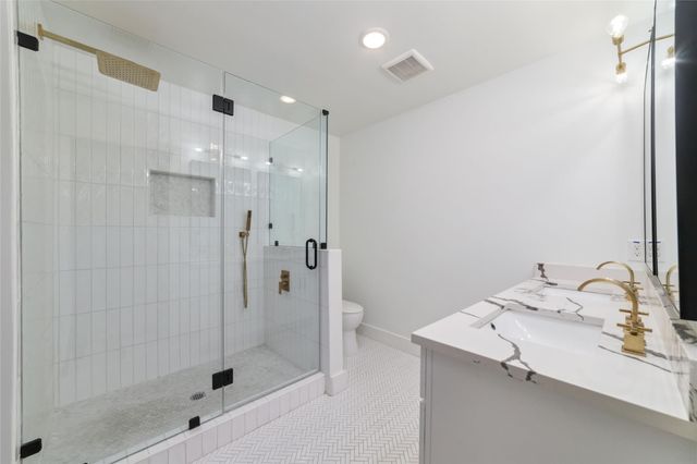 317 Kelley Street, Houston, TX 77009