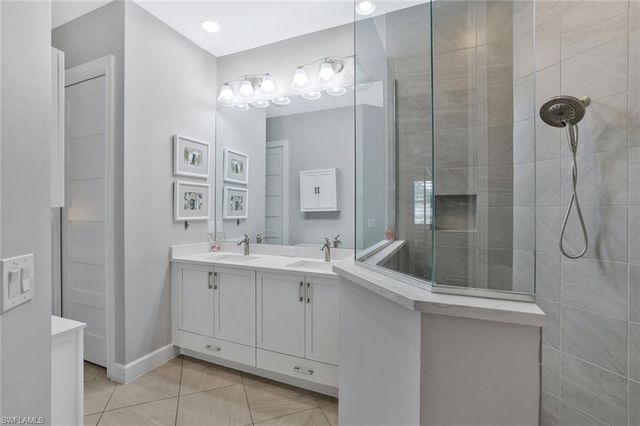 5811 Haiti DR, Naples, FL 34113