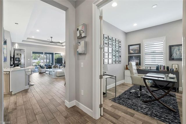 5811 Haiti DR, Naples, FL 34113