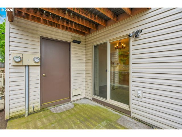 12506 Se STARK St E, Portland, OR 97233