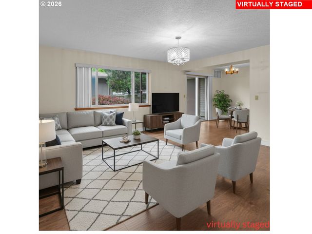12506 Se STARK St E, Portland, OR 97233