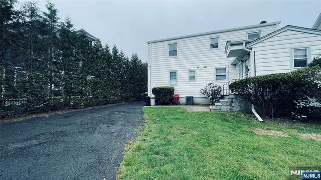 86 Walnut Street, Ridgewood, NJ 07450