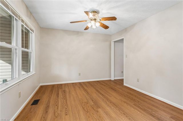 208 Silver Fox TRCE, Yorktown, VA 23693