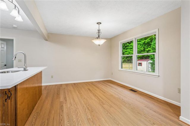208 Silver Fox TRCE, Yorktown, VA 23693
