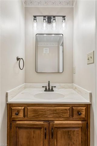 208 Silver Fox TRCE, Yorktown, VA 23693