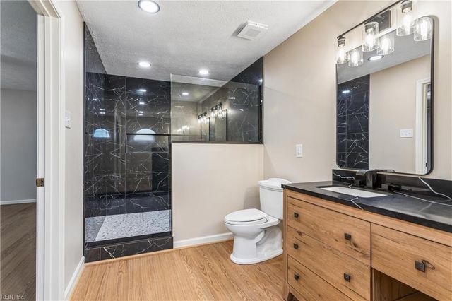208 Silver Fox TRCE, Yorktown, VA 23693
